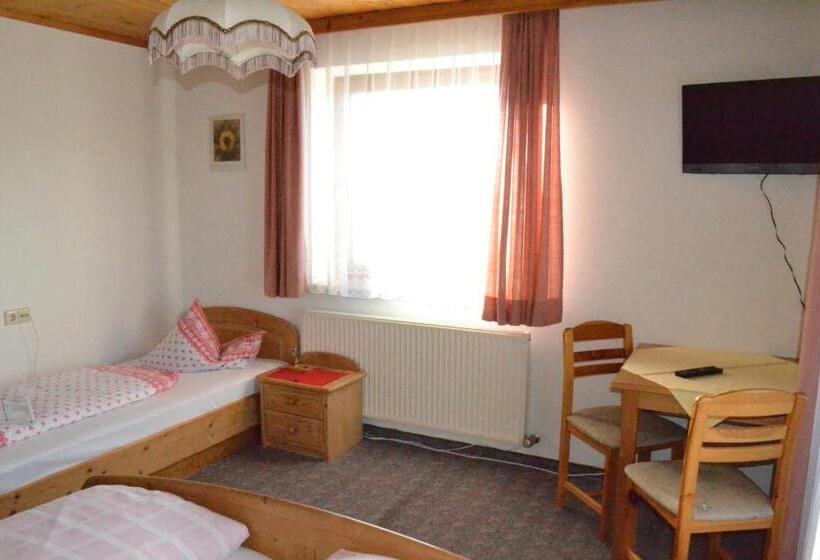 بنسيون Innviertler Berggasthof