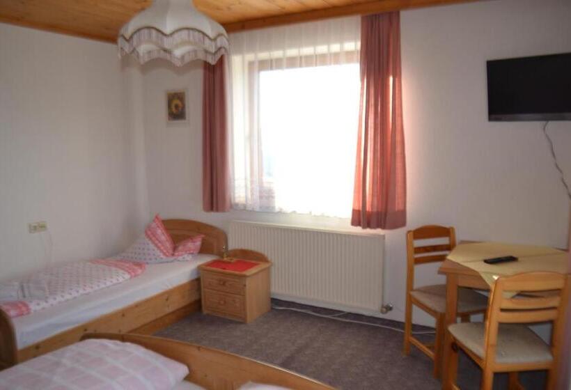 بنسيون Innviertler Berggasthof