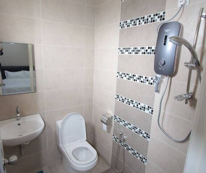 膳宿费 Kompo Villa 2