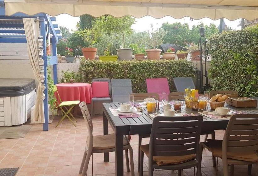 ペンション Les Chambres De Solliès