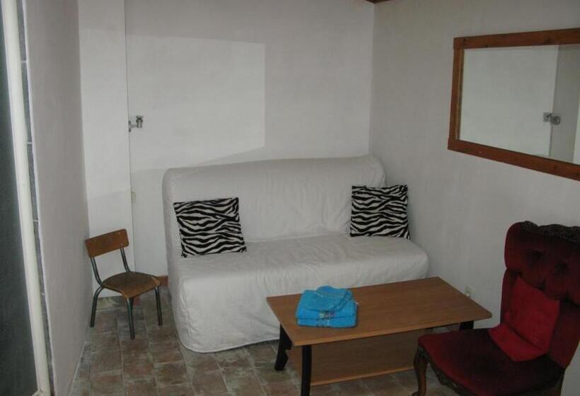 ペンション Les Chambres De Solliès