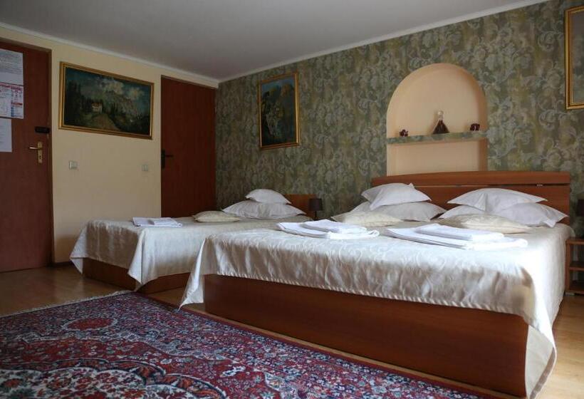 ペンション New Aosta Garden