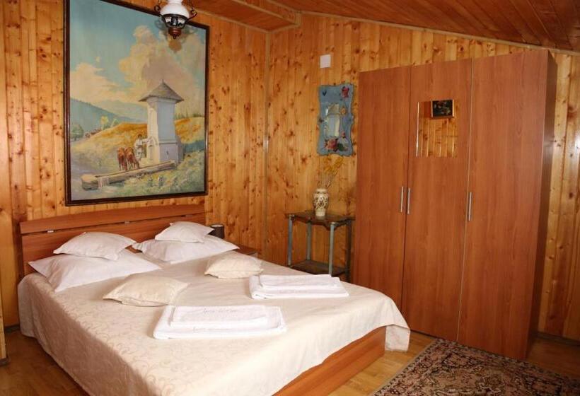 ペンション New Aosta Garden