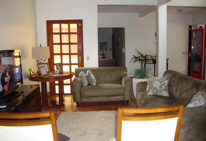 膳宿费 Pousada Diamante