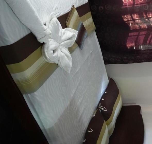 ペンション Puerto Apartments