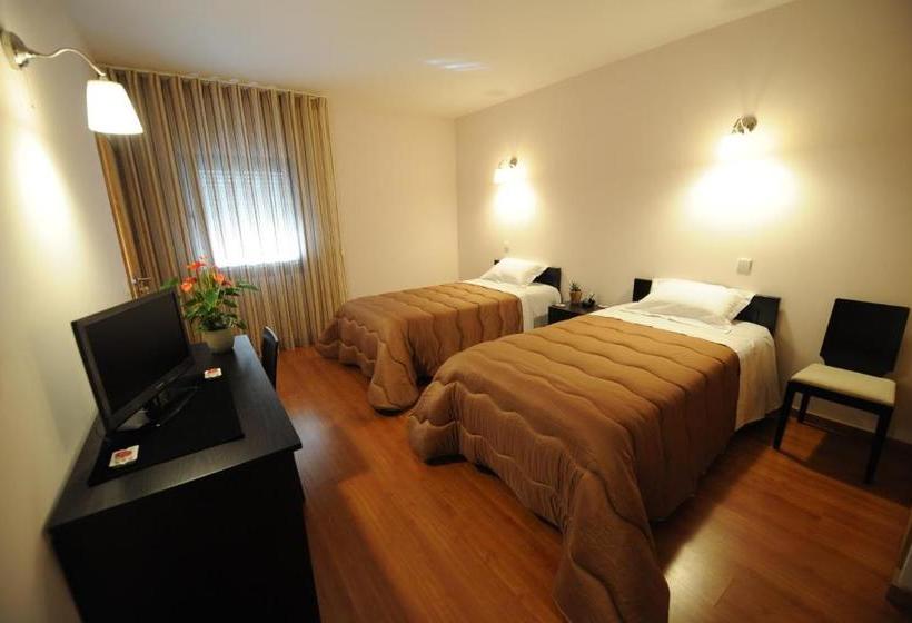 بنسيون Senhor Dos Perdoes Alojamento Local