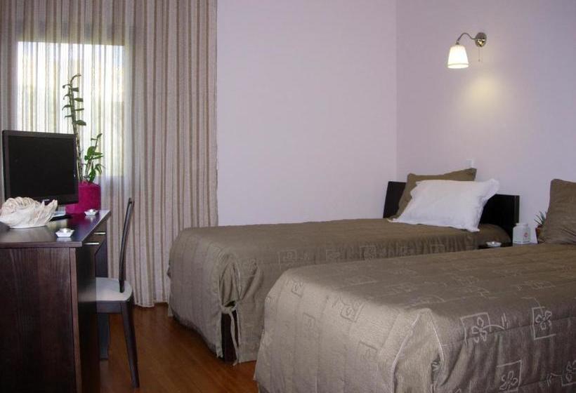 بنسيون Senhor Dos Perdoes Alojamento Local