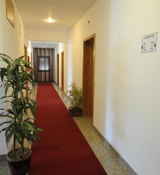 بنسيون Senhor Dos Perdoes Alojamento Local