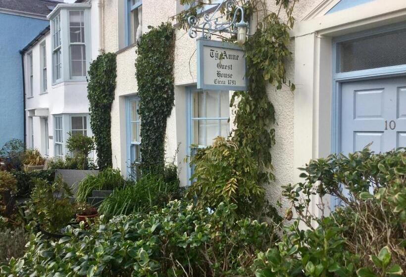 פנסיון The Suites At Ty Anne