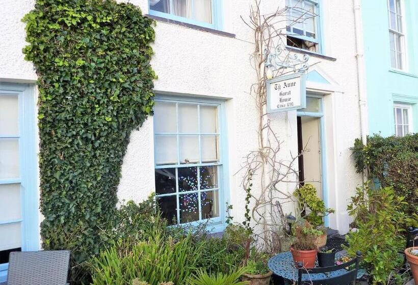 פנסיון The Suites At Ty Anne