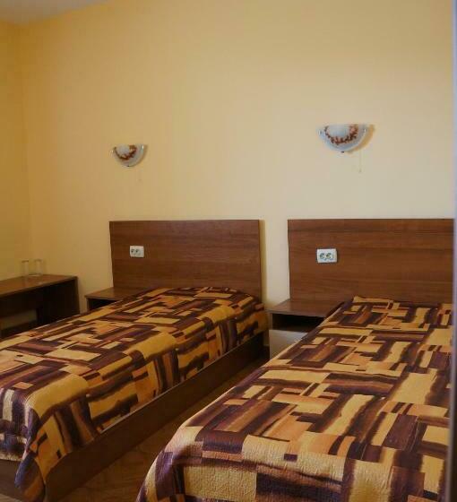 بنسيون Tonus Guest House