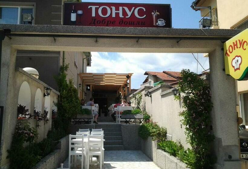 بنسيون Tonus Guest House