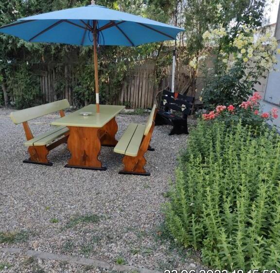 بنسيون Tourist Paradis Costinesti