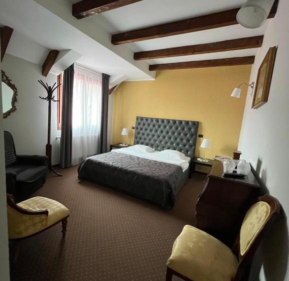 بنسيون Trattoria Al Gallo