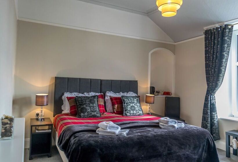 פנסיון The Tregortha B&b