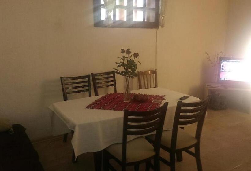 פנסיון Villa Nasco