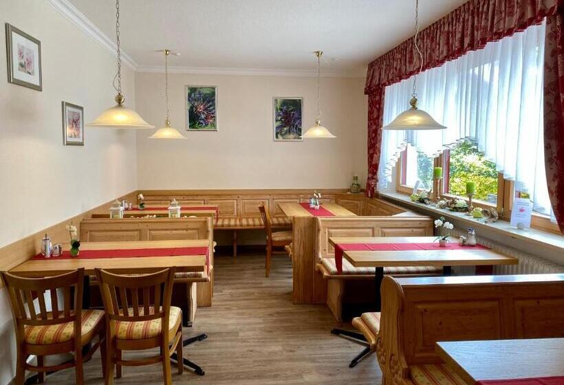 펜션 Das Maximilian