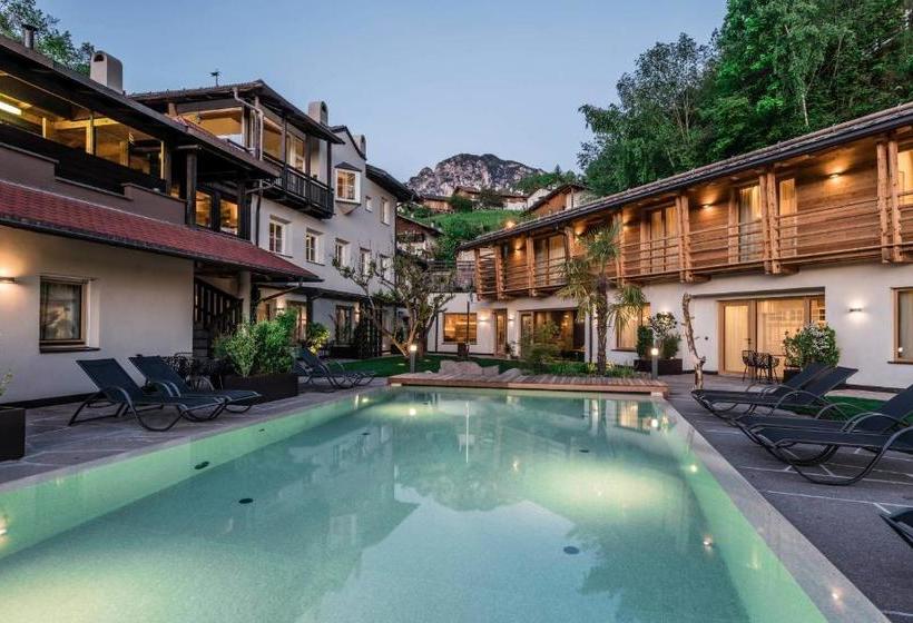 Presulis Hideaway Apartments & Restaurant