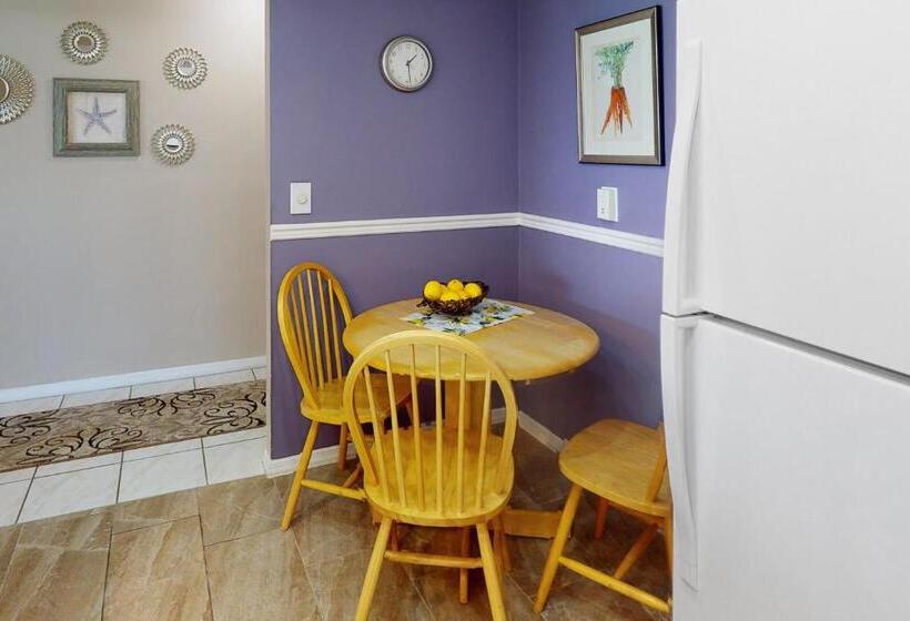 Redington Surf Resort