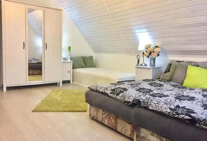 Szent Orbán Panzió   Kutyabarát Apartmanok