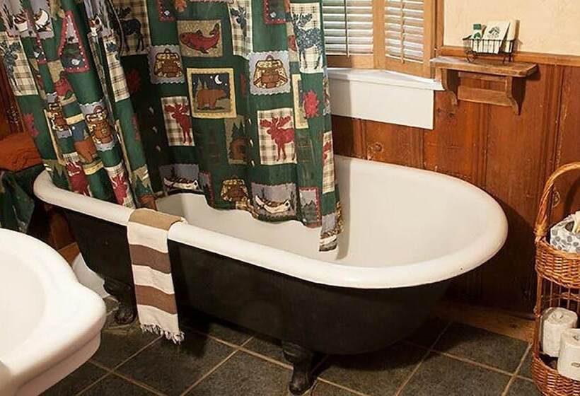 Общежитие Country Woods Inn