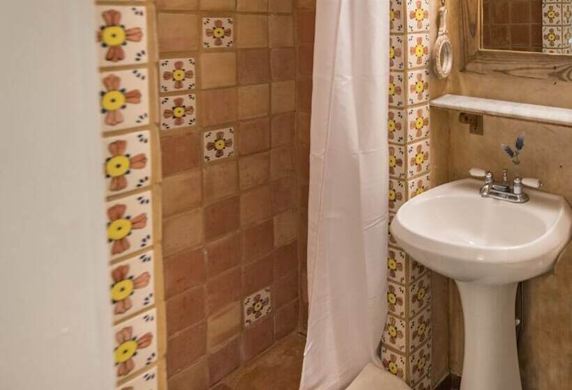 Общежитие Country Woods Inn