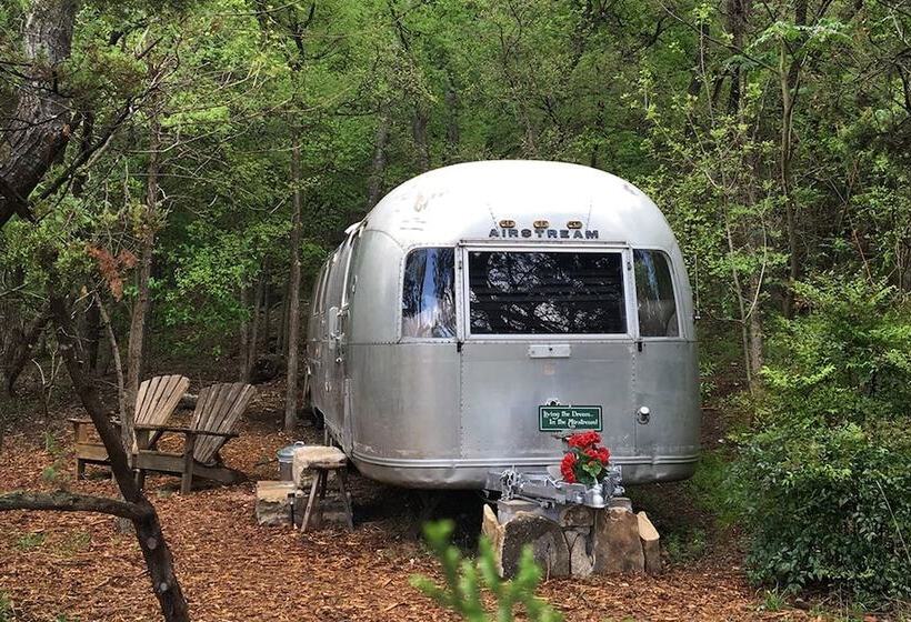 Общежитие Country Woods Inn