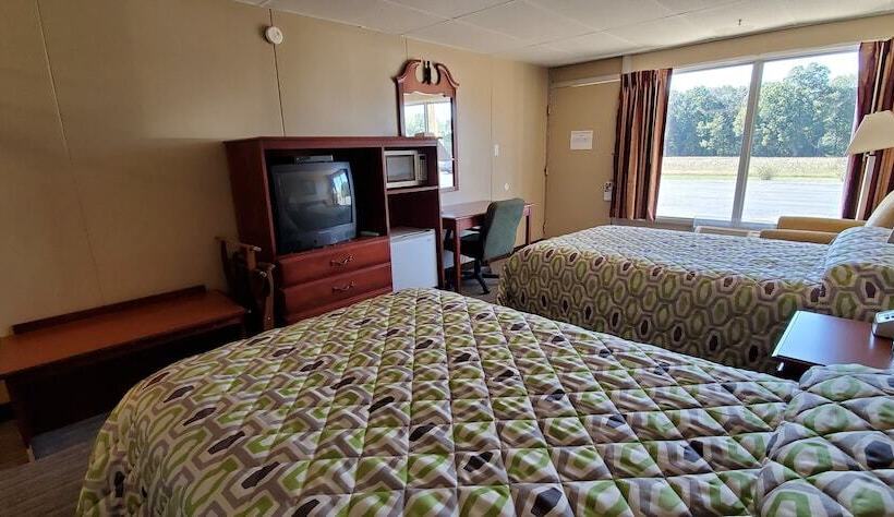 הוסטל Economy Inn