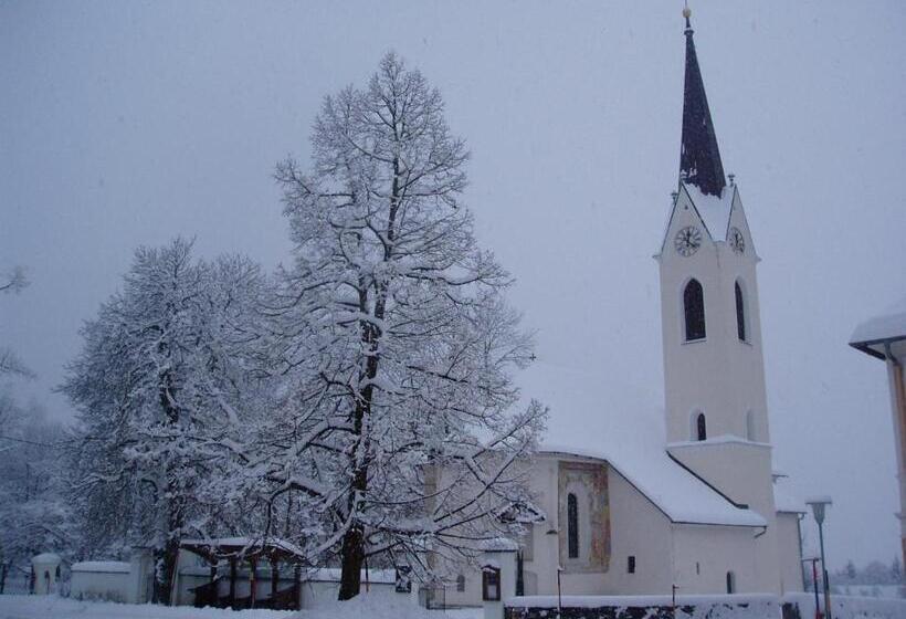 هاستل Gasthaus Zum Fuchs   Familie Andrä