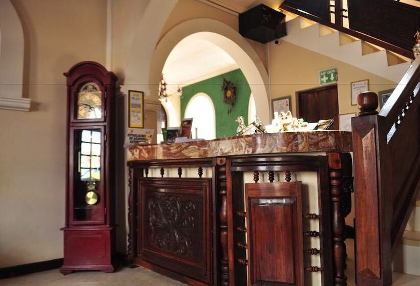 هاستل Hostal La Magia De Uyuni