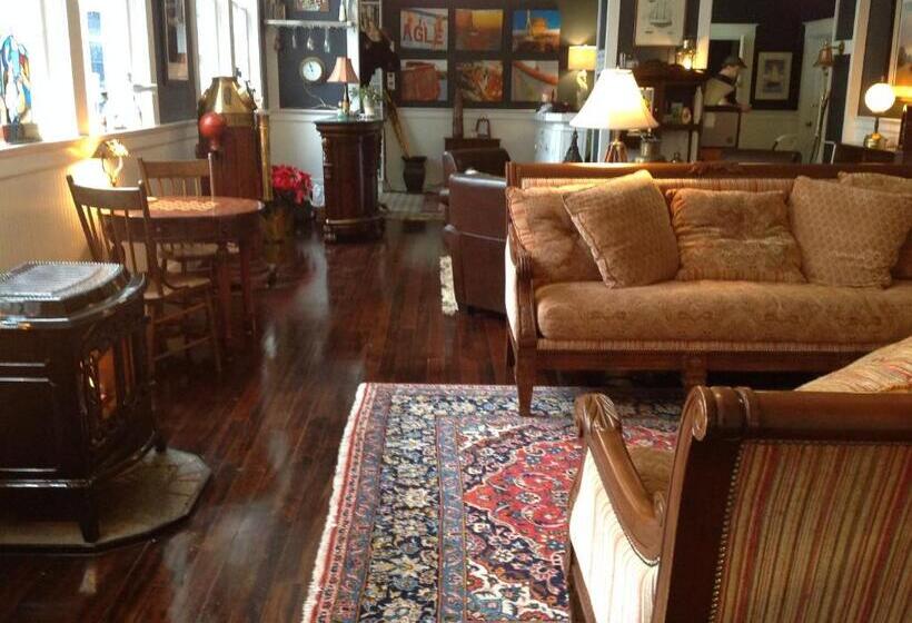 فندق صغير Inn At Harbour Village