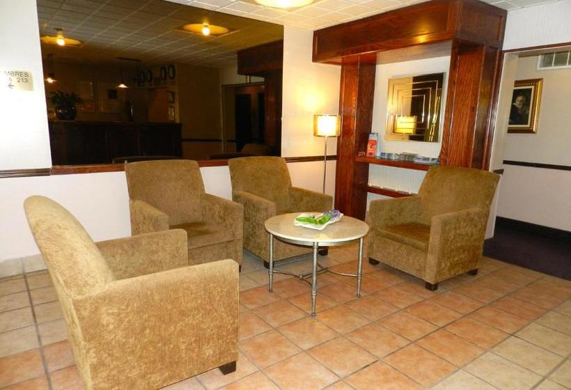 ユースホステル L'auberge De L'aeroport Inn