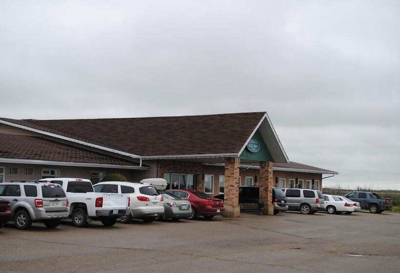 فندق صغير Moosomin Country Squire Inn