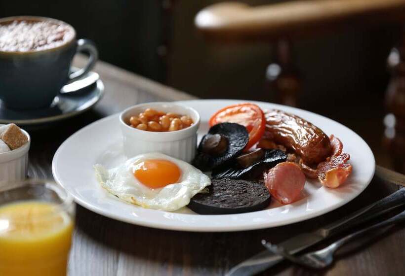 הוסטל The Archangel,restaurant & Bar With Rooms