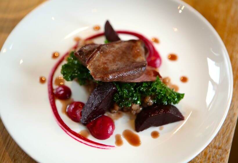 הוסטל The Archangel,restaurant & Bar With Rooms