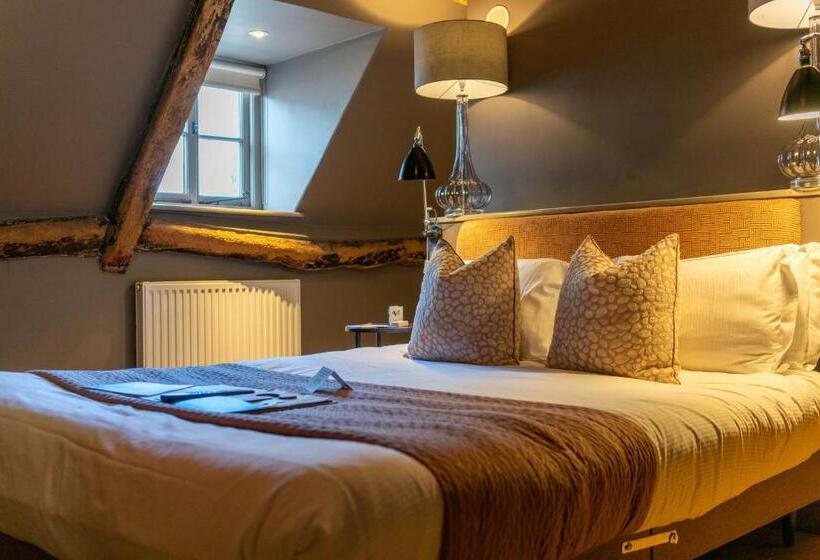 הוסטל The Archangel,restaurant & Bar With Rooms