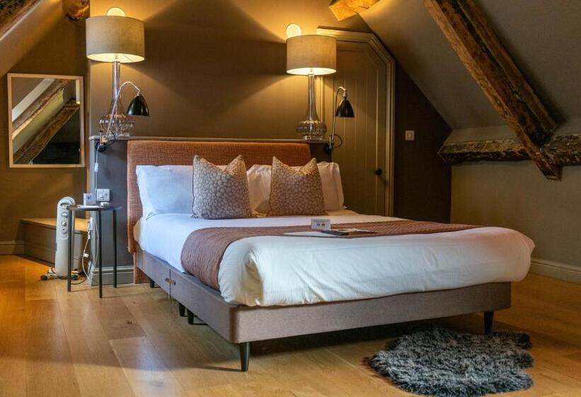 הוסטל The Archangel,restaurant & Bar With Rooms