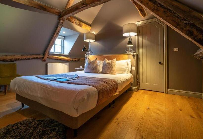 הוסטל The Archangel,restaurant & Bar With Rooms