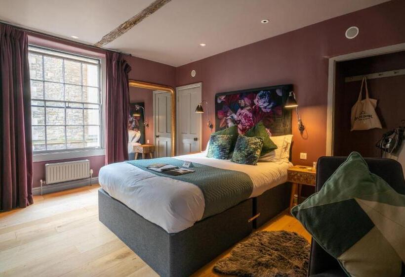 הוסטל The Archangel,restaurant & Bar With Rooms