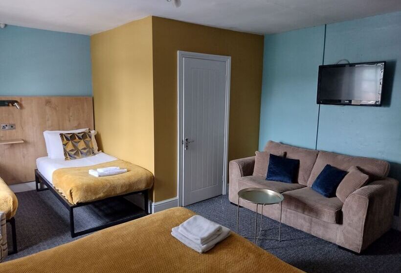 ユースホステル The Crown Inn   By Blunt Bars