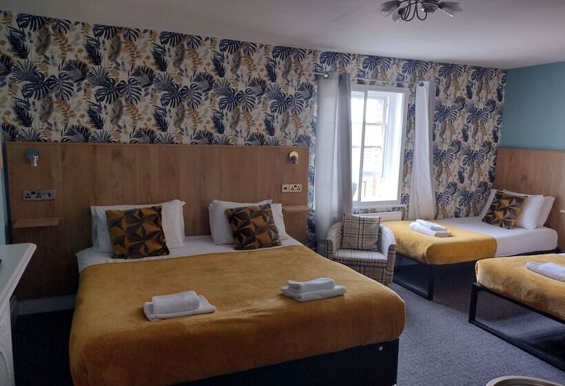 ユースホステル The Crown Inn   By Blunt Bars