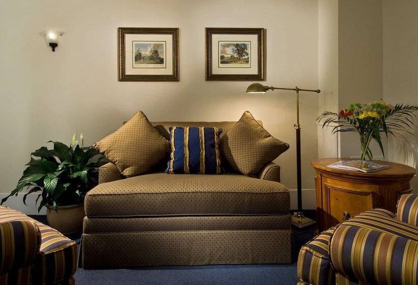 호스텔 The Inn At Cape Cod