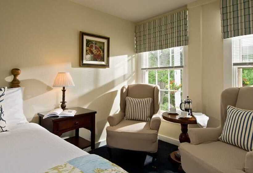 호스텔 The Inn At Cape Cod