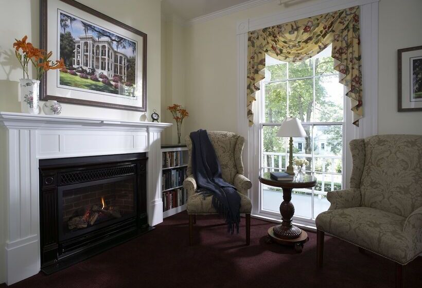 호스텔 The Inn At Cape Cod