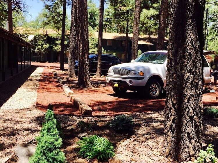 호스텔 Timberlodge Inn