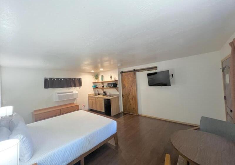 호스텔 Timberlodge Inn