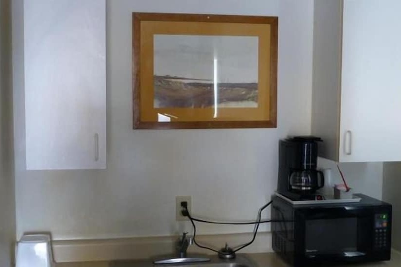 호스텔 Umatilla Inn & Suites
