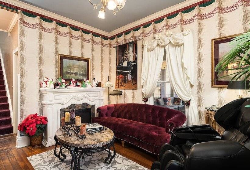 Bed and Breakfast Montgomery Inn Bnb