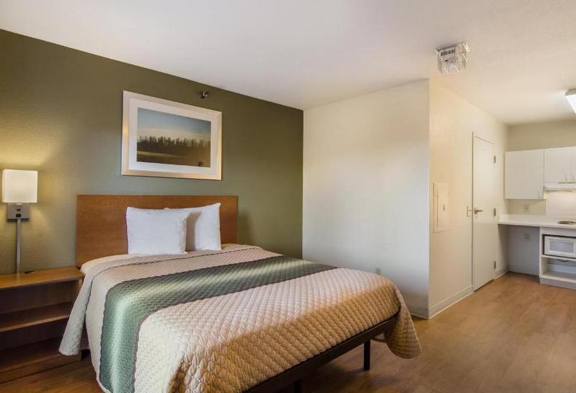 Hometowne Studios By Red Roof Denver   Glendale/ Cherry Creek