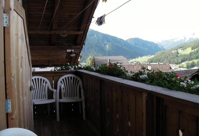 Otel Appartamenti Suttru